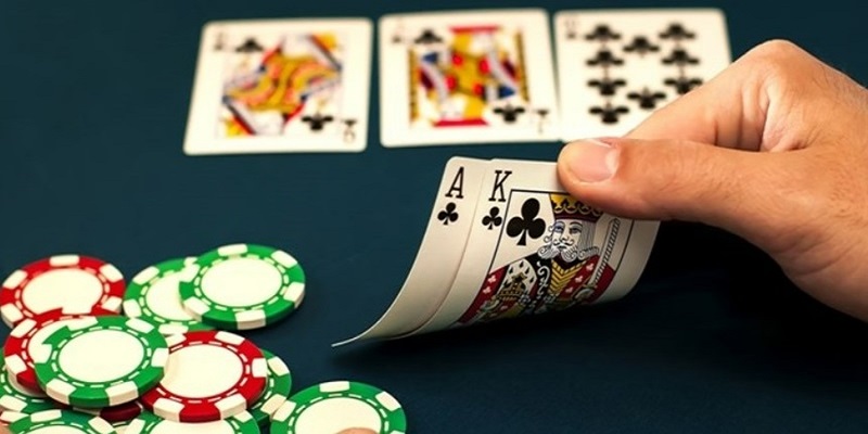 Khi nào nên sử dụng chiến thuật Bluff trong poker?