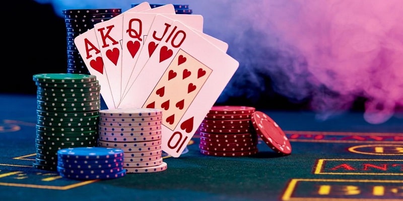 Học hỏi kinh nghiệm áp dụng Bluff trong poker hiệu quả